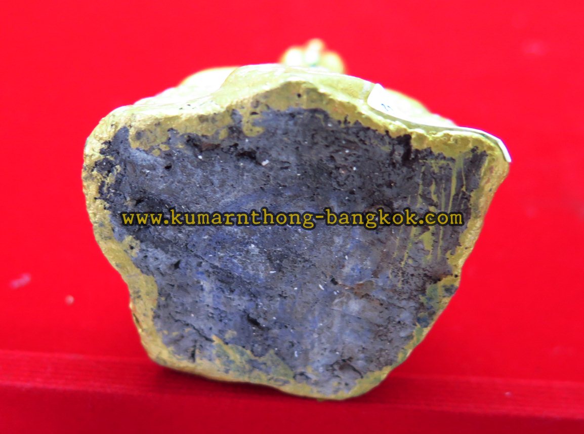 กุมารทอง หลวงปู่แย้ม วัดสามง่าม จ.นครปฐม (น้องพิชิตชัย) เนื้อดิน สีทองล้วน พิมพ์เล็ก ขนาดตั้งบูชาสูง 3.5นิ้ว กว้าง 2นิ้ว รุ่น พัดยศ ปี 52-53