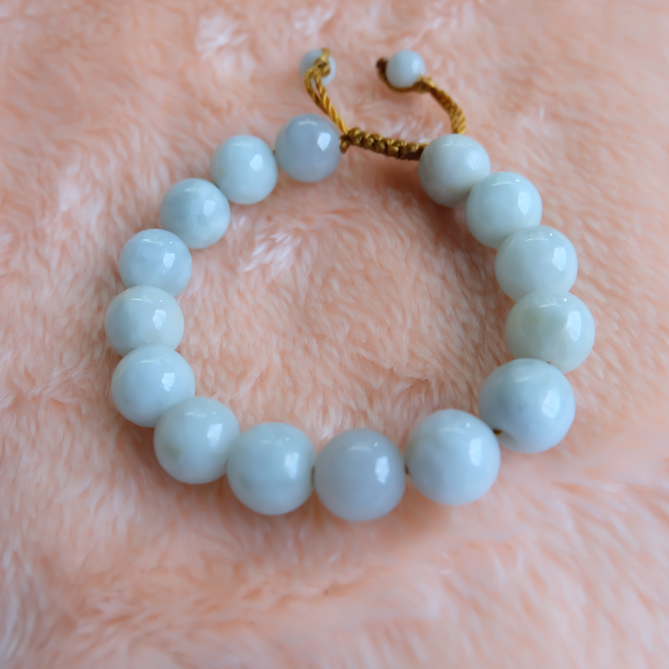 สร้อยข้อมือลูกปัดหยกแท้ 14 มิล หยกแท้ หยกพม่า หยกขาวเขียวอ่อน เชือกดึง รอบข้อมือ 17-22 ซม.