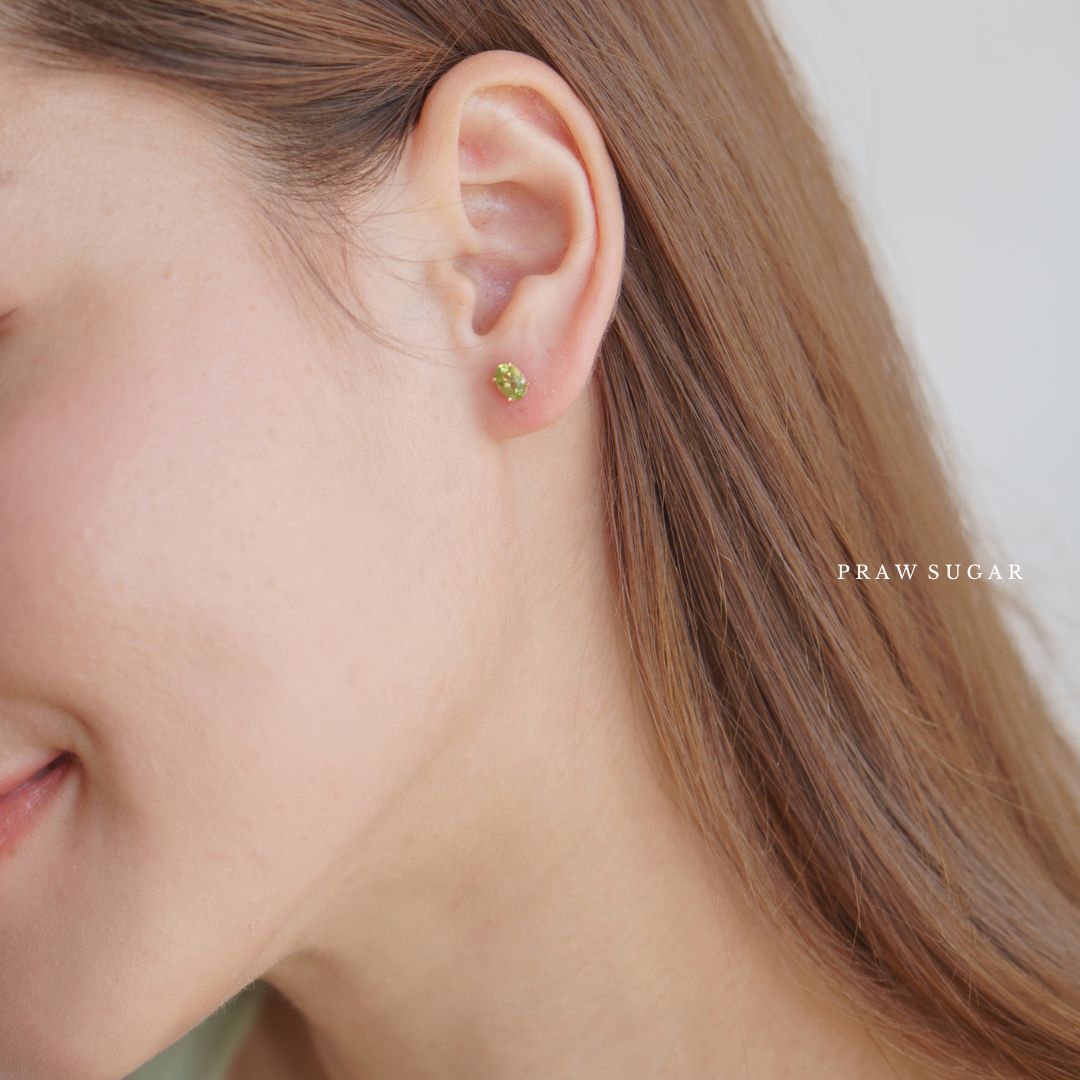 Gemstone Oval Stud Earrings 4x5mm - ต่างหูพลอยแท้ทรงรี 4x5มม (เรือนเงินแท้)