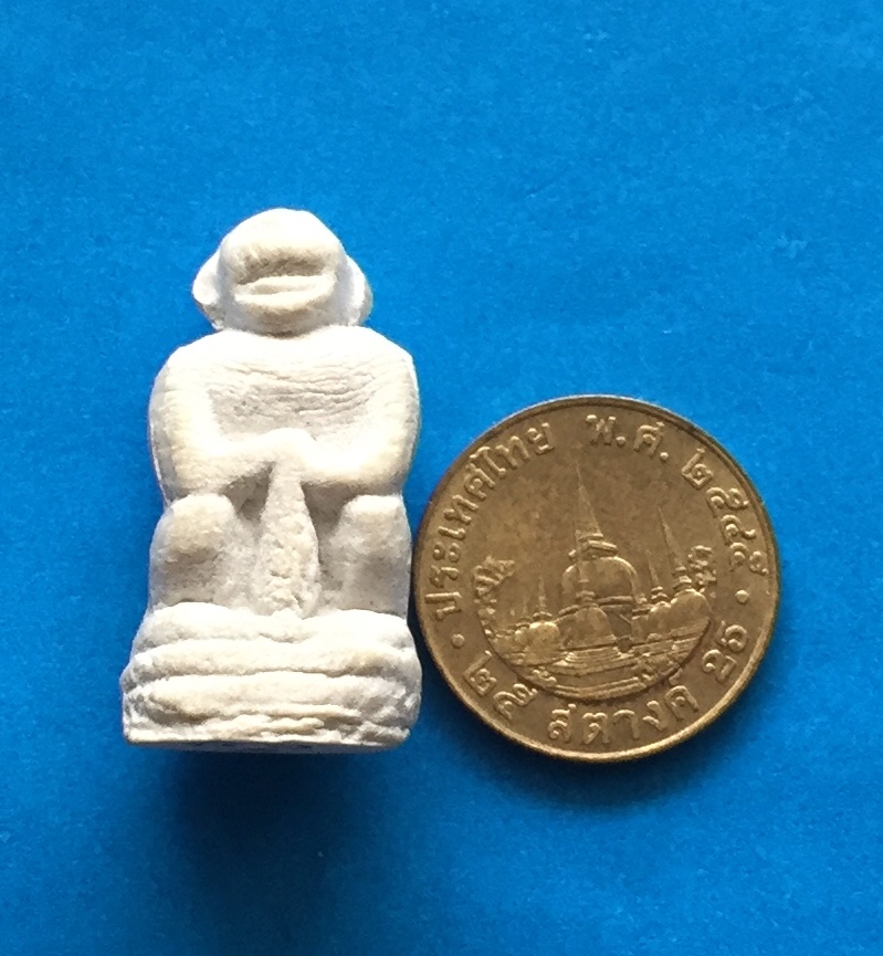 เครื่องลาง พญาลิงจับหลัก หลวงพ่ออนันต์ วิสุทโท วัดบางพลีน้อย จ.สมุทรปราการ เนื้อผงพุทธคุณผสม พระแท้สวย สนใจโทรสอบถามที่ 0619783836.. 0805587175 ส่งEMSในประเทศฟรีคะ