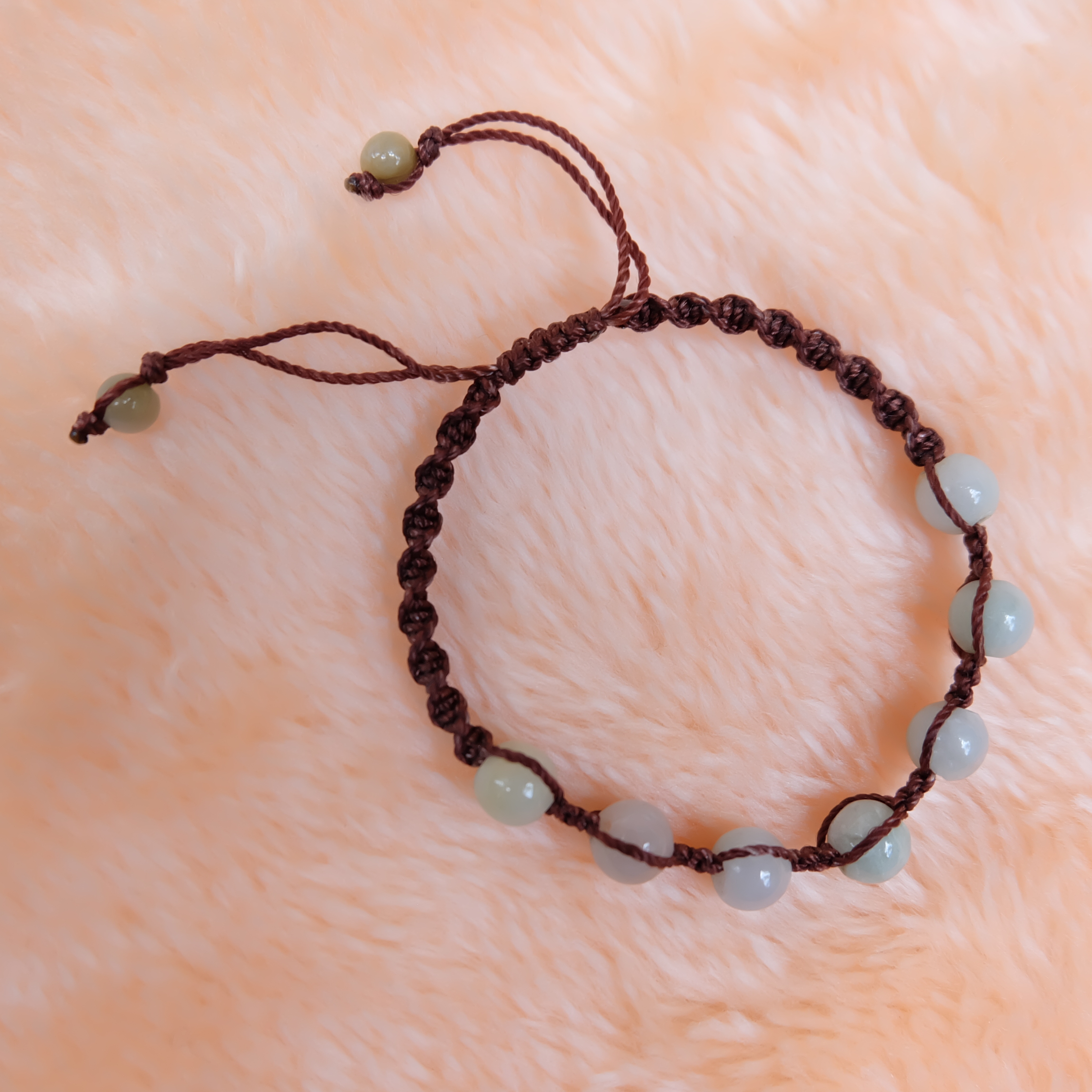 สร้อยข้อมือเชือกถักลูกปัดหยกแท้ รุ่น BC160