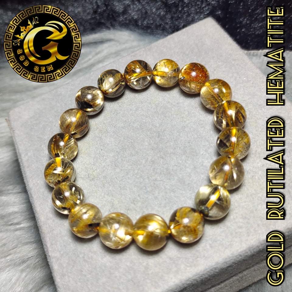 ข้อมือหิน ไหมทอง