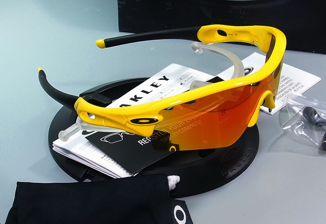 OAKLEY RADAR PATH Lemon Peel w/ Fire Iridium Vented 09-748