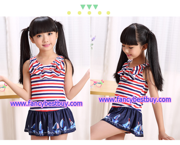 ชุดว่ายน้ำเด็กหญิง แบบ 1 ชิ้น สีน้ำเงิน มีขนาด L, XL