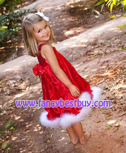 ชุดคริสมาสเด็ก สายน้อยแบบกระโปรง สีแดง Christmas Costume สำหรับ เทศกาลวันคริสมาส (ไม่มีถุงมือ) มีขนาด 90