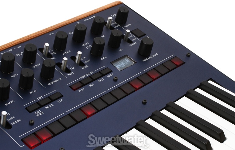Korg Monologue Monophonic Analog Synthesizer with Presets