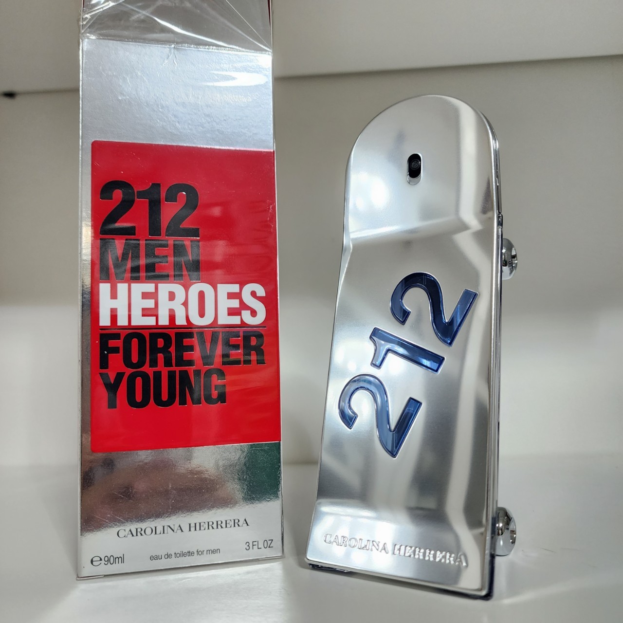 น้ำหอมแท้แบ่งขาย Carolina Herrera 212 Heroes Forever Young EDT💕Travel Size แบบทดลอง