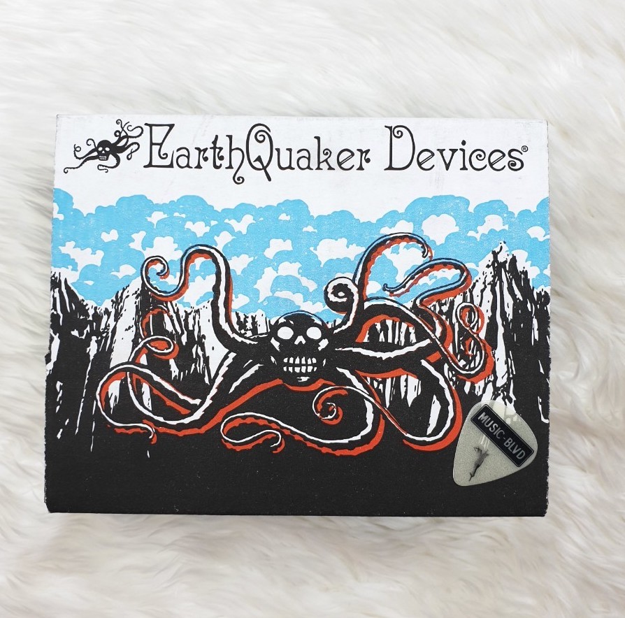 EarthQuaker Devices Data Corrupter Modulated Monophonic PLL Harmonizer