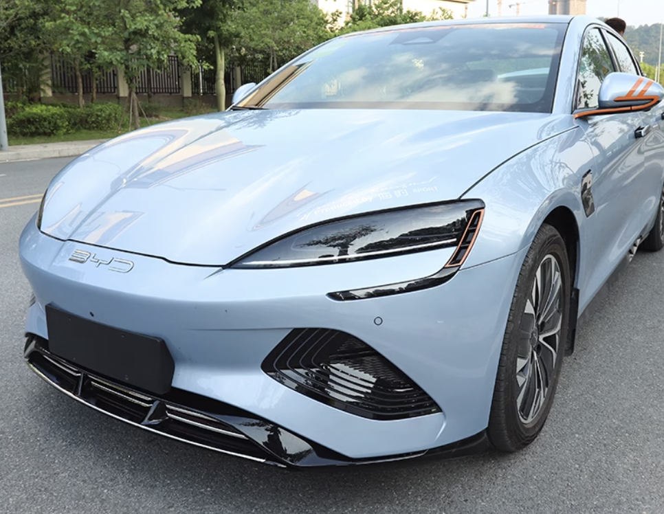 BYD Seal สเกิร์ตหน้า ลิ้นหน้า กันชน งานโครเมี่ยม งานABS ทำสีมาแล้ว พร้อมติดตั้ง มีหลายชิ้นสอบถามราคาได้