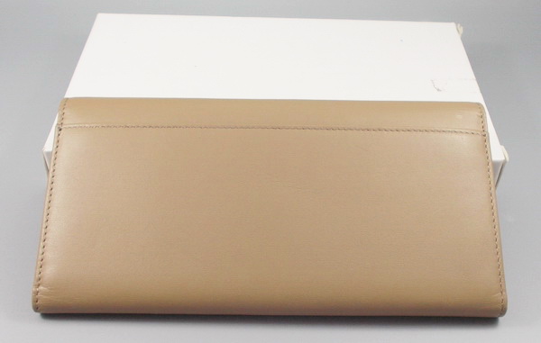 กระเป๋าสตางค์ Guy Laroche กาแฟ ใหม่ แท้