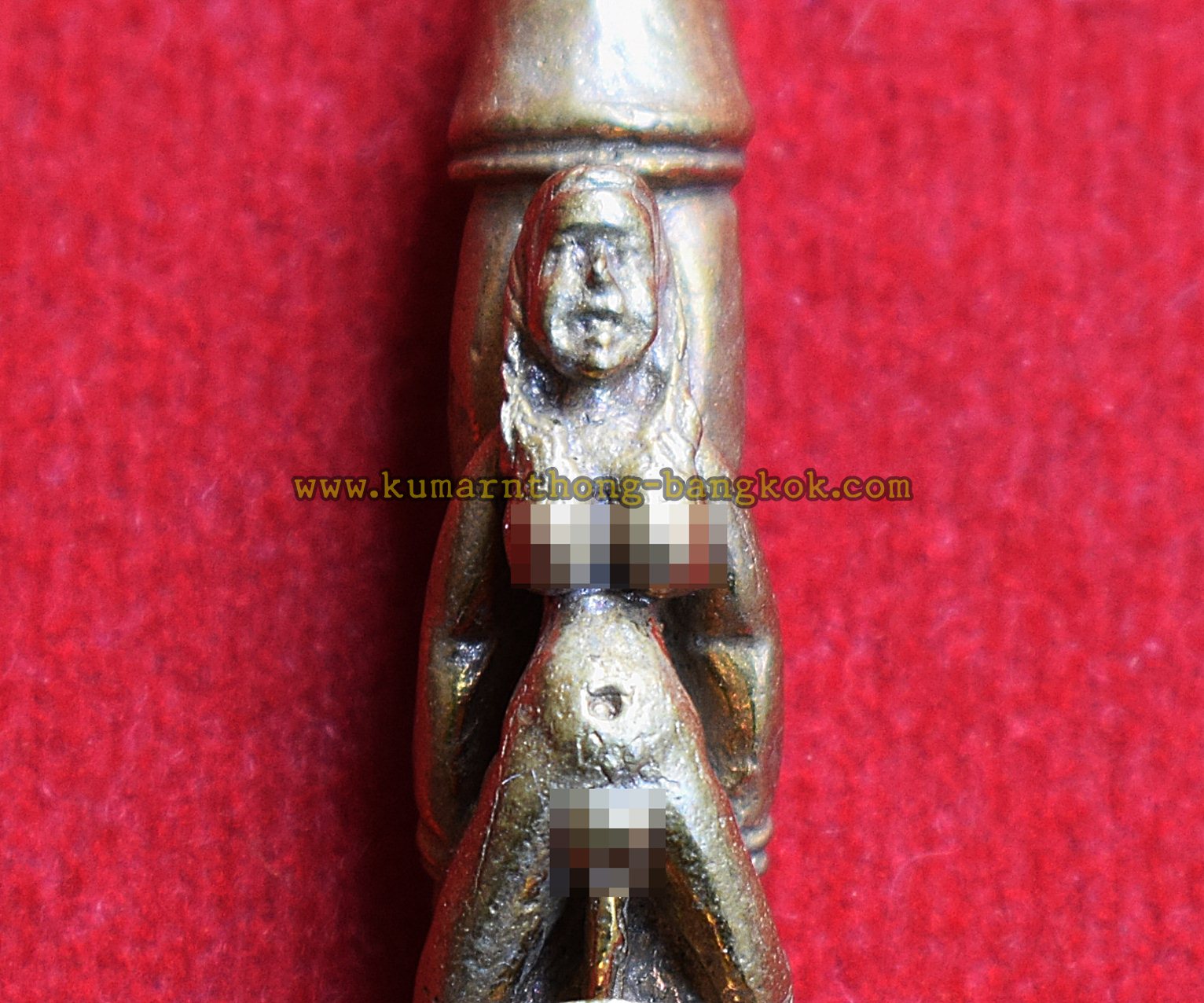 ปลักขิก นางครวญ มหาเสน่ห์ หลวงพ่อชื่น วัดตาอี จ.บุรีรัมย์ เนื้อโลหะ ขนาดพกพา สูง 3.5ซม. กว้าง 1ซม. รุ่นสร้างโบสถ์ ปี2543