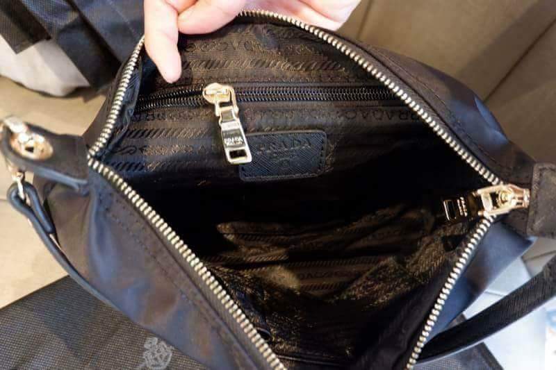 กระเป๋าสะพาย PRADA ดำ ใหม่ แท้