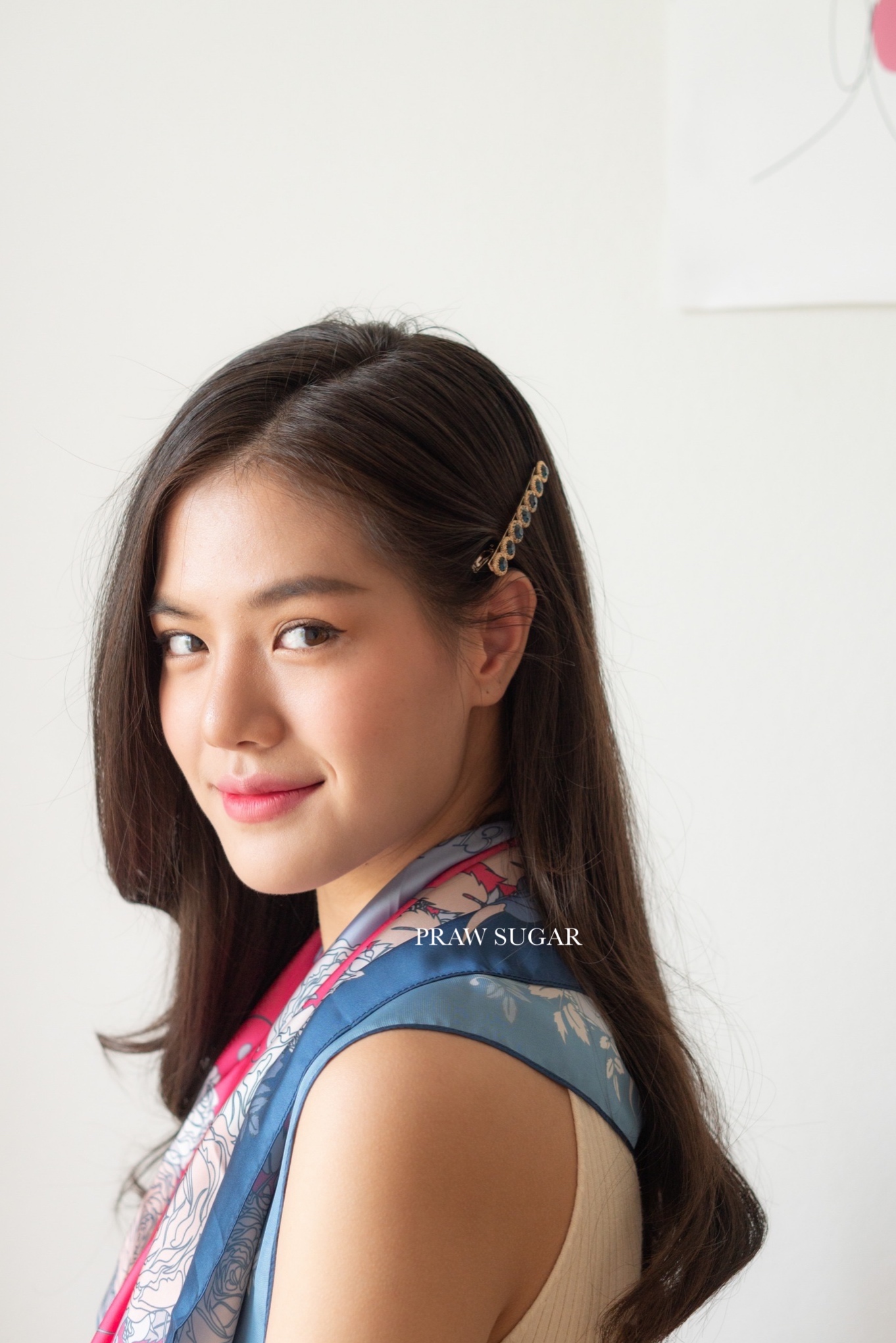 Gorgeous Swarovski Hairclip - กิ๊บติดผมสวยหรูคริสตัลสวารอฟสกี้ (มี 11 สี)