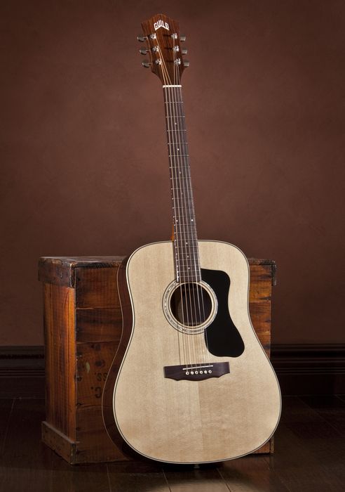 Guild GAD Series D-150 Dreadnought Acoustic Guitar Natural