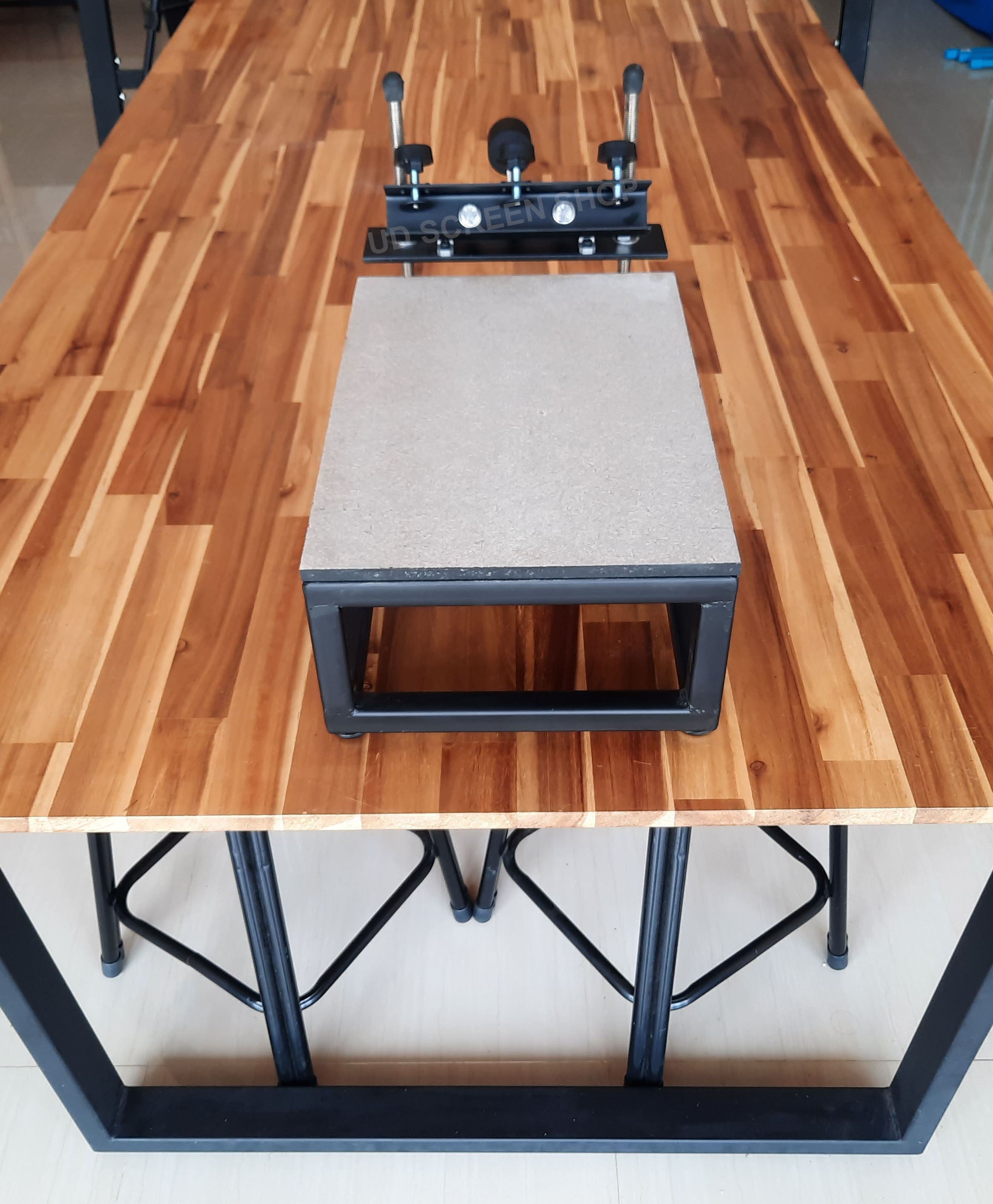 แท่นสกรีน C CLAMP C-25 METAL