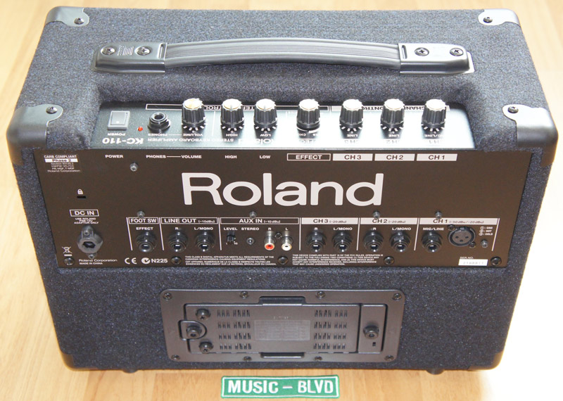 Roland KC-110 Battery-Powered Keyboard Amplifier