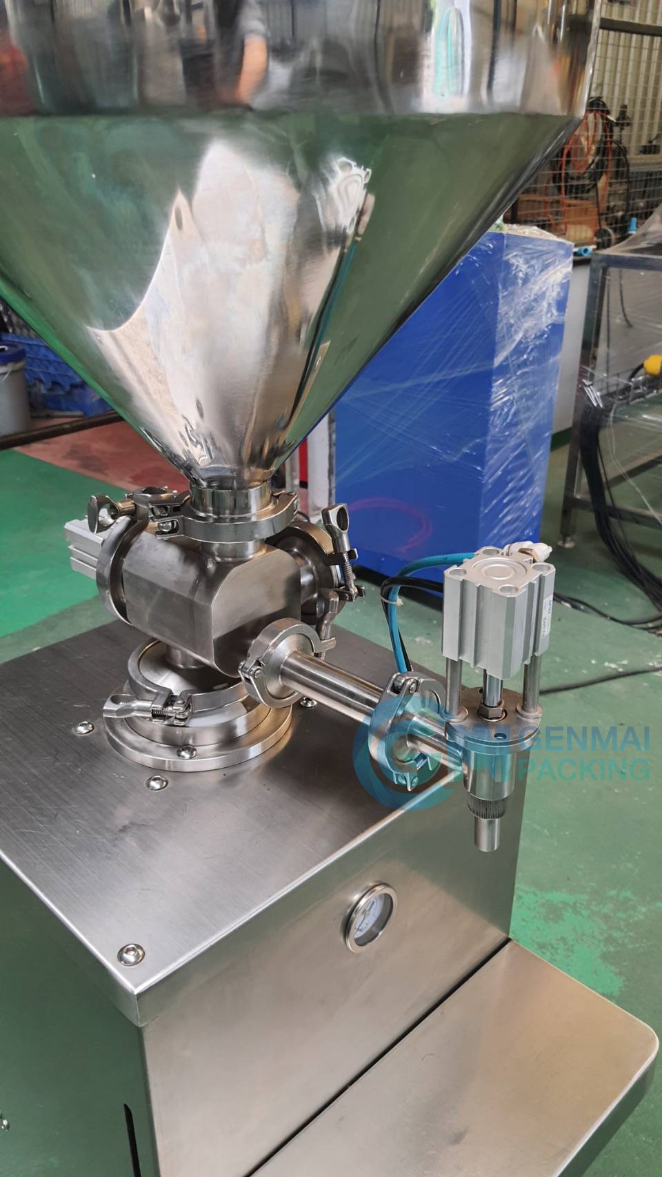 เครื่องบรรจุของเหลว