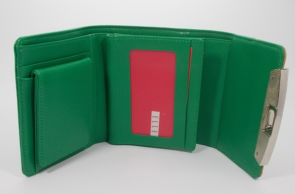 กระเป๋าสตางค์ ELLE เขียวปีกแมลงทับ ใหม่ แท้