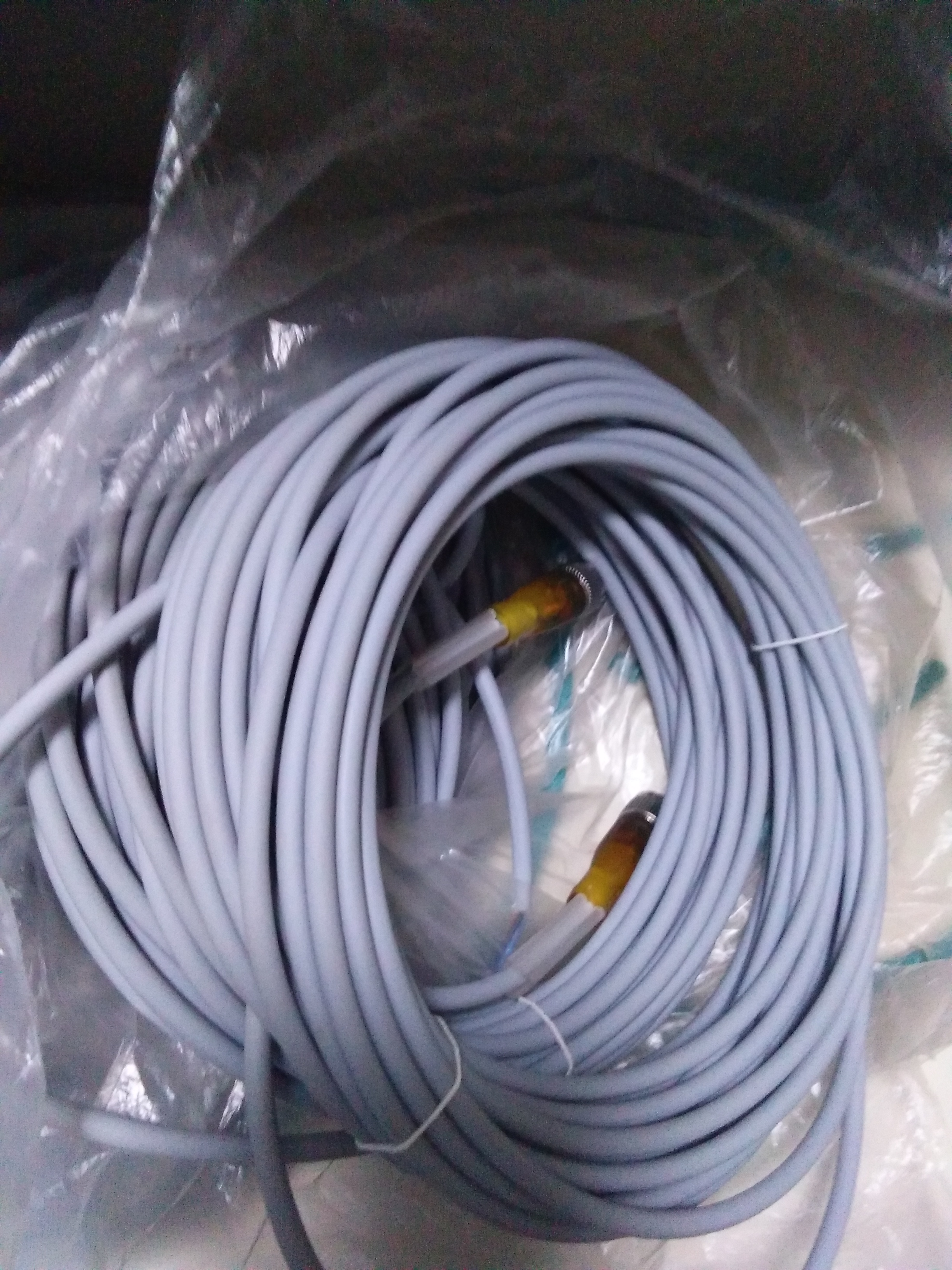 V1-G-E2-10M-PUR Connector cable Pepperl & Fuchs P+F