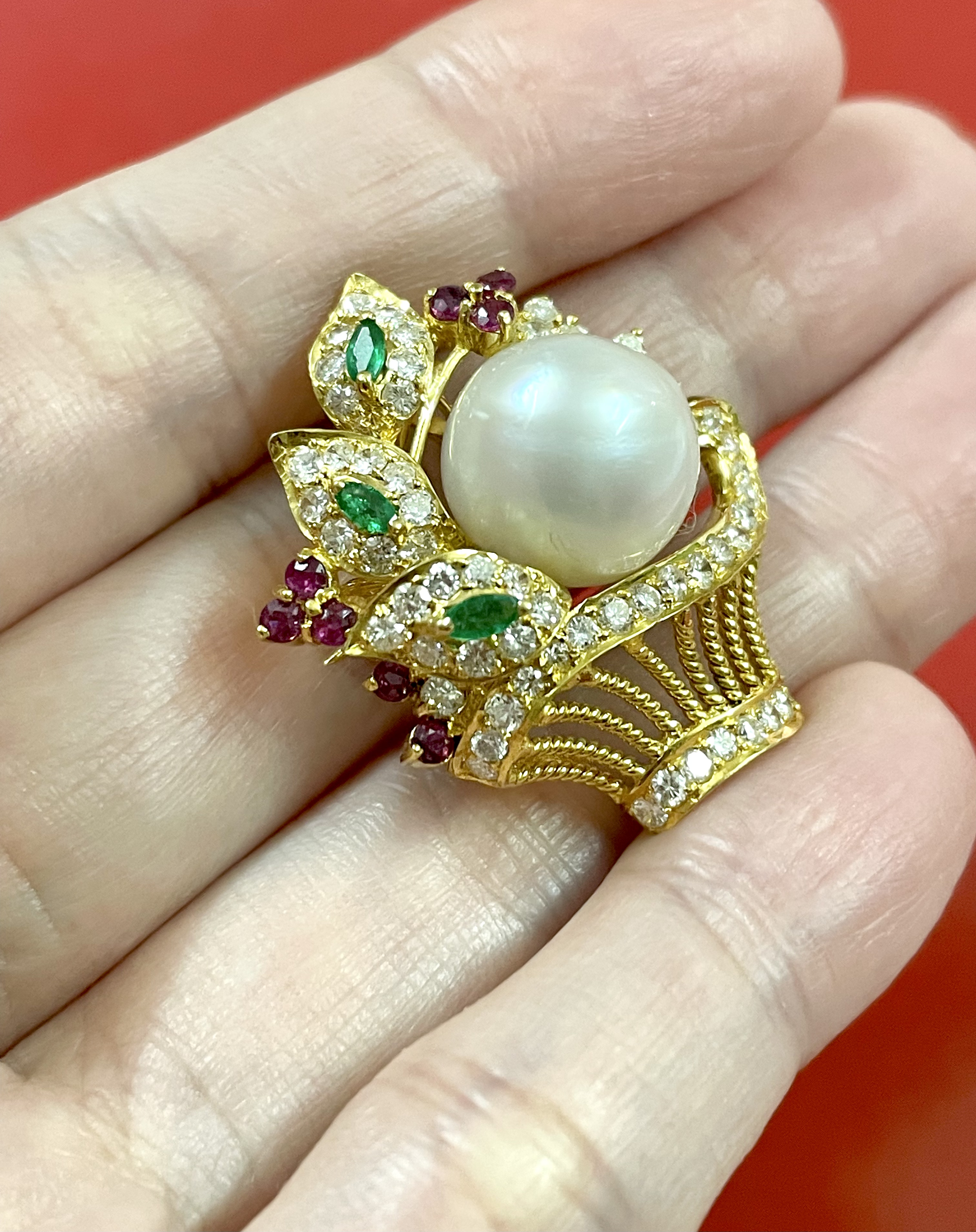 จี้/เข็มกลัด กระเช้าดอกไม้ มุก เพชร พลอยสวยๆ