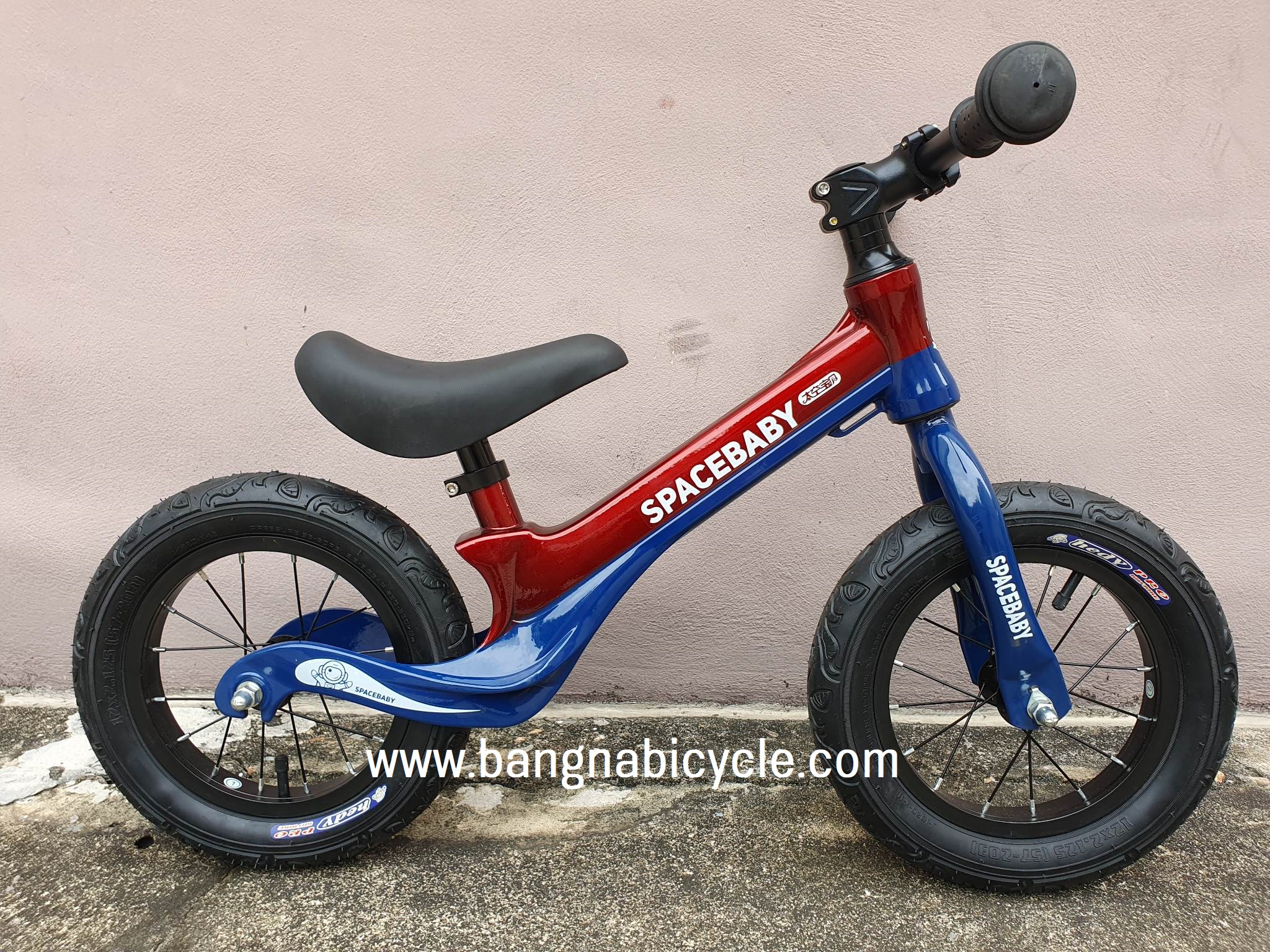 [หมด] รถเด็กขาไถ บาลานซ์ไบค์ ตัวถังอลูมิเนียม Spacebaby Balance Bike มีสีให้เลือกจุกๆถึง 7 สี