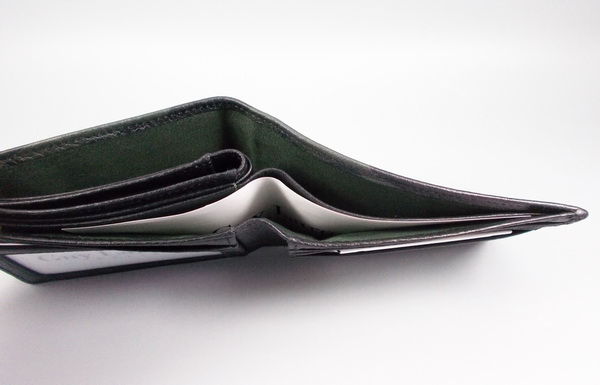 กระเป๋าสตางค์ Guy Laroche ลายพราง ใหม่ แท้