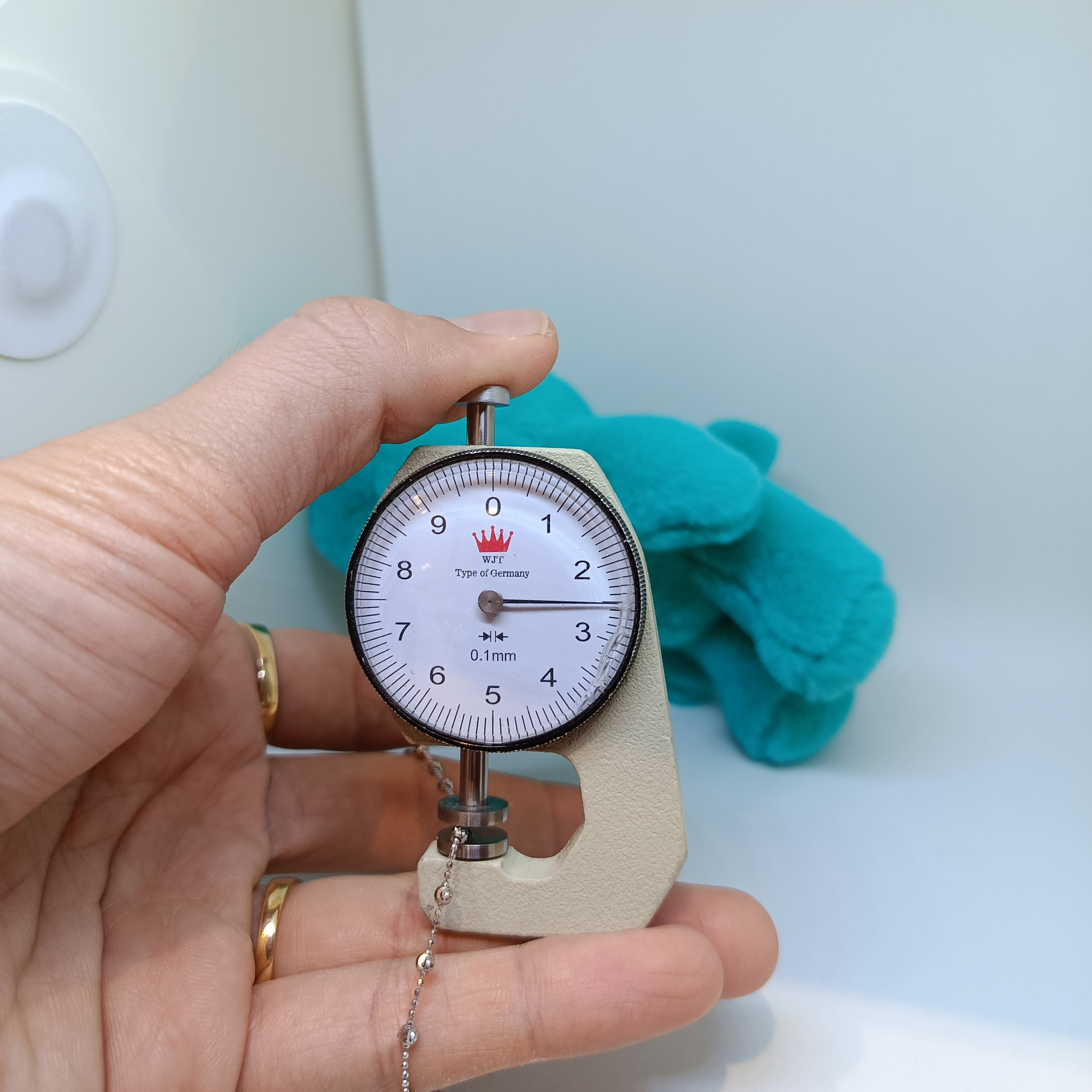 สร้อยข้อมืออิตาลี่ ลายลูกบอลขนาดกระทัดรัด สำหรับสุภาพสตรีครับ