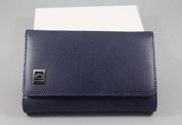 กระเป๋าสตางค์ Guy Laroche กรมท่า ใหม่ แท้