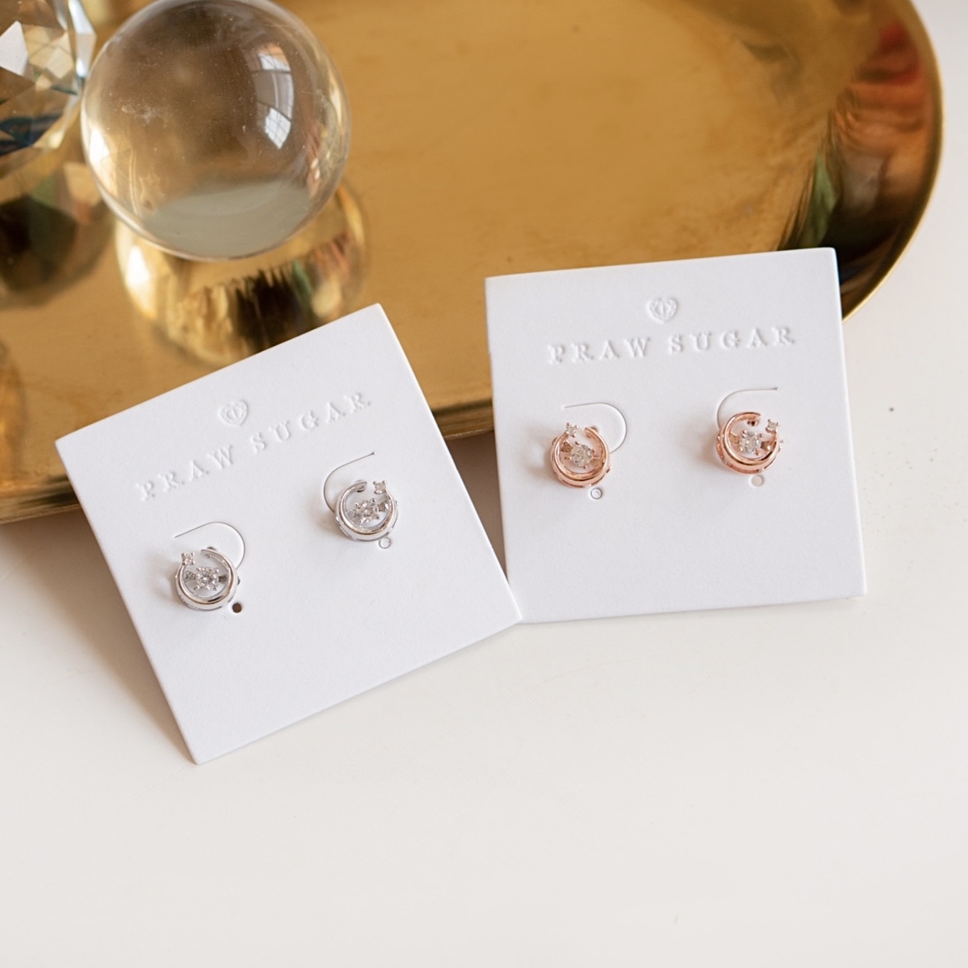 Circle Miracle Earrings - ต่างหูมิราเคิลทรงกลม (มี 3 สี)(ก้านต่างหูเงินแท้)