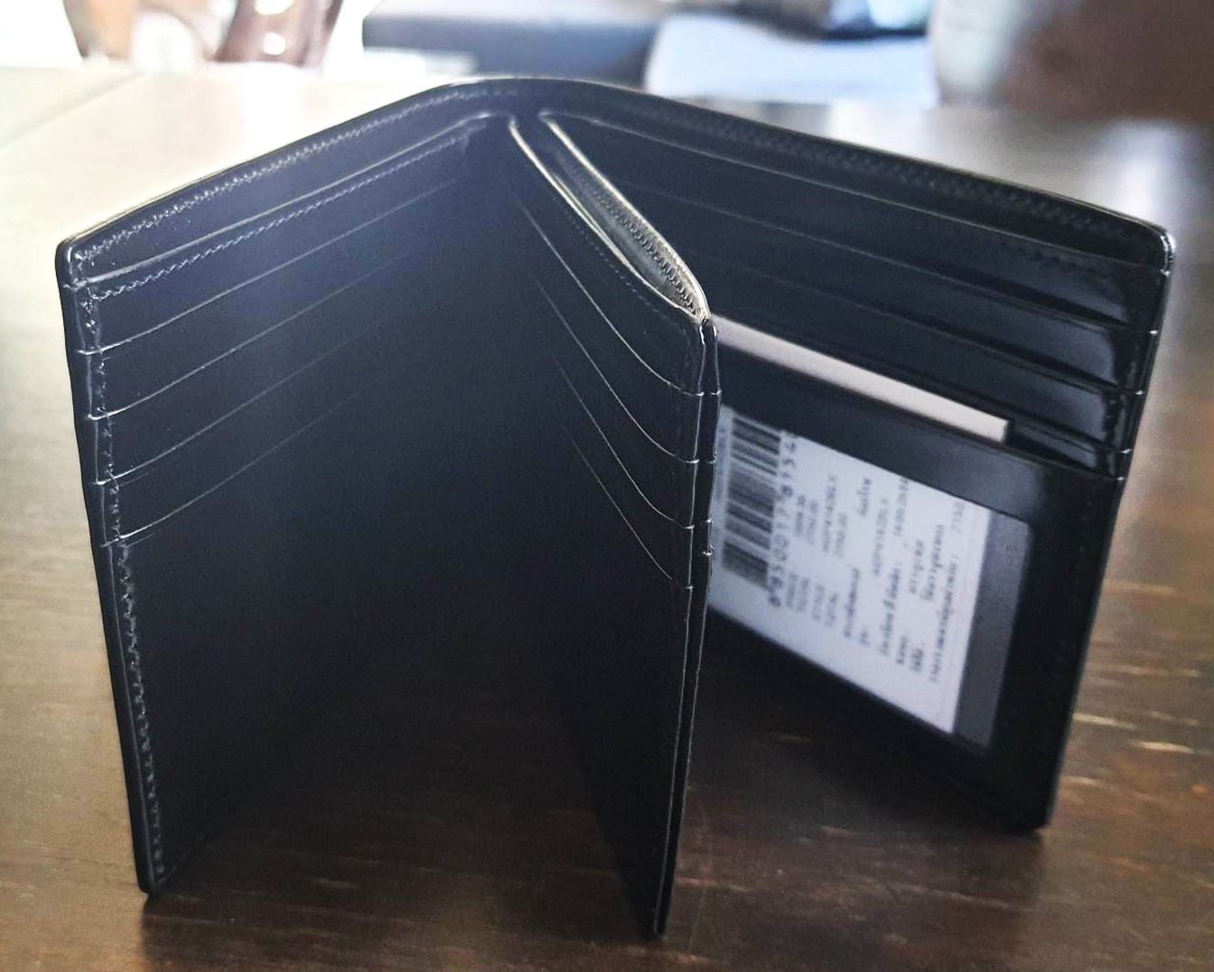 กระเป่าสตางค์ Guy Laroche ดำ ใหม่ แท้