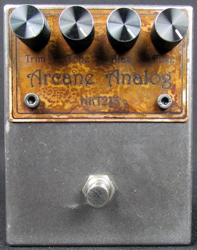 Arcane Analog Buzzaround NOS NKT213 Transistors 2 of 3