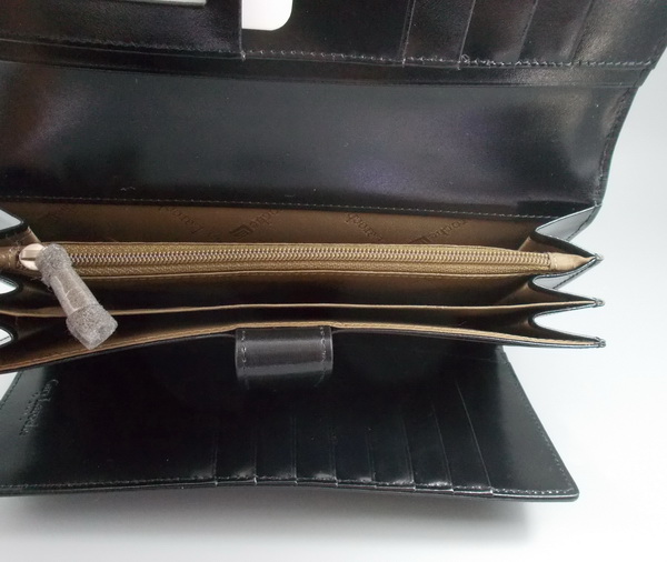 กระเป๋าสตางค์ Guy Laroche ดำ ใหม่ แท้