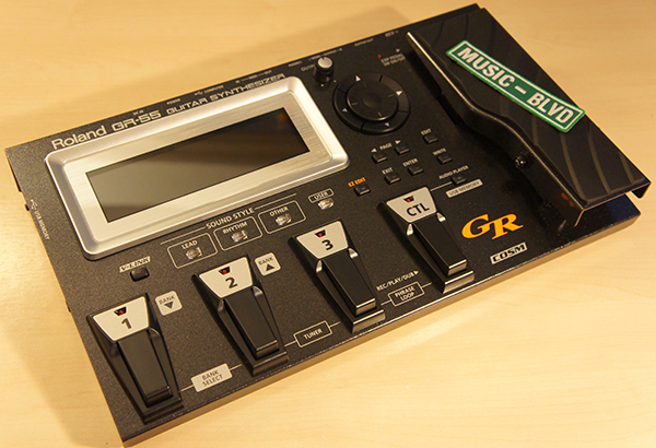 Roland GR-55 Guitar Synthesizer