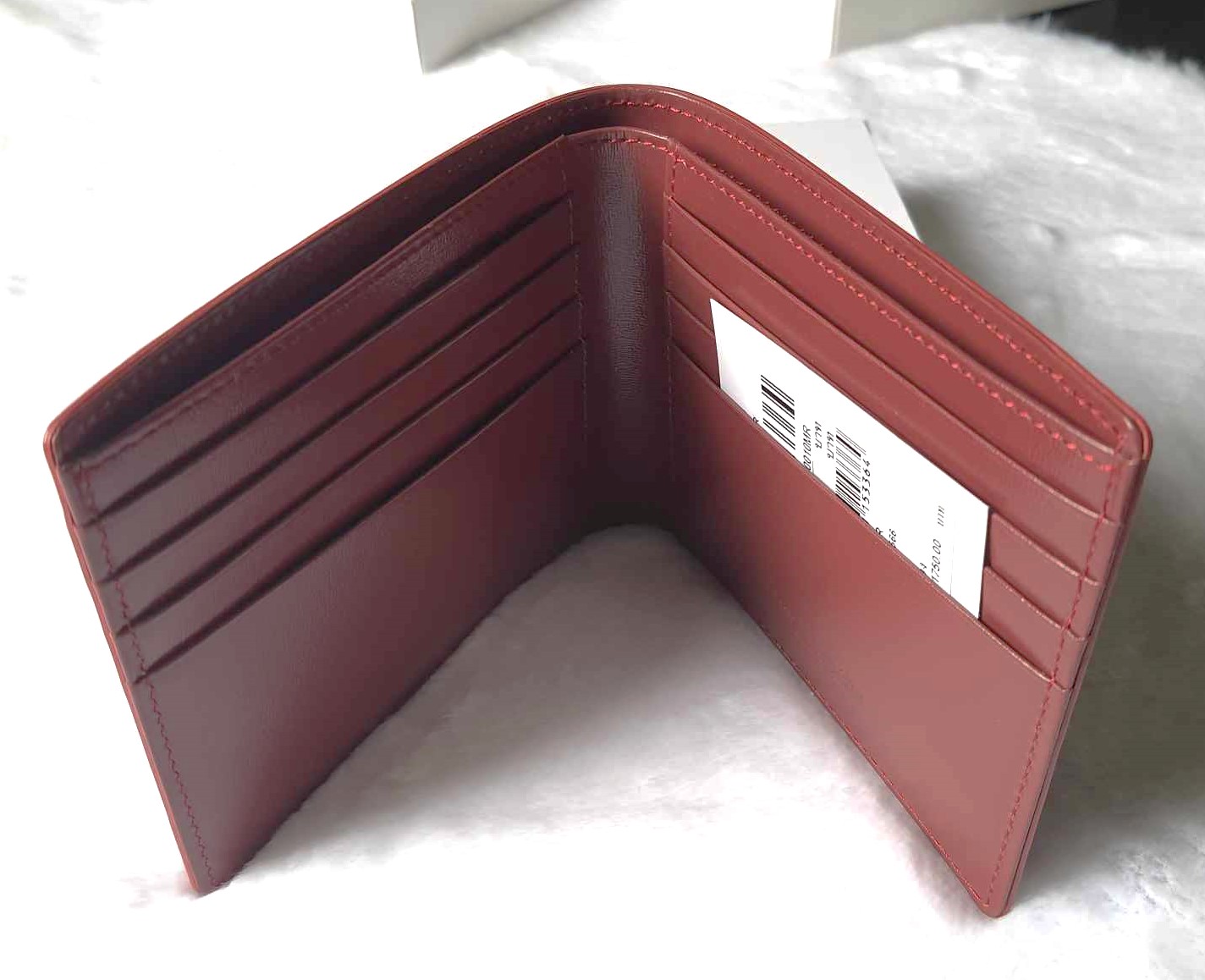 กระเป๋าสตางค์ Guy Laroche แดงเลือดหมู ใหม่ แท้