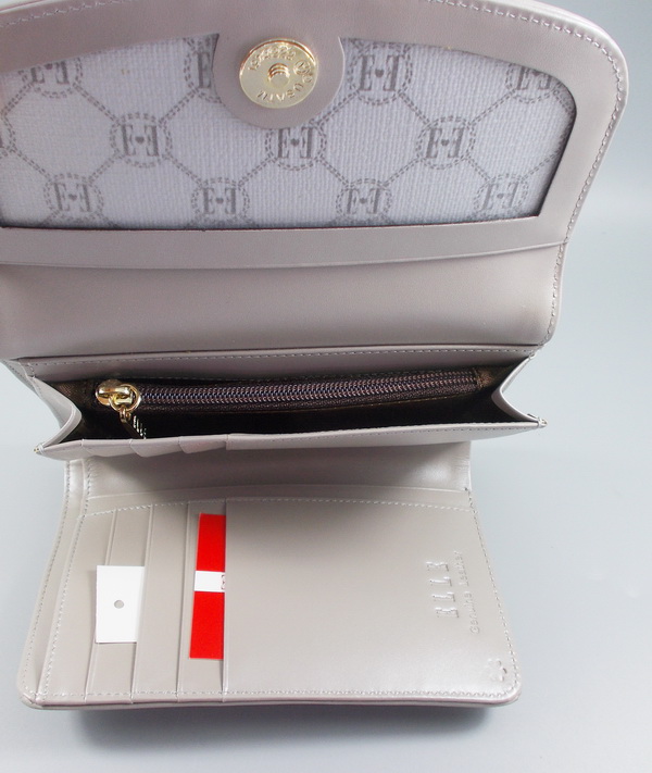 กระเป๋าสตางค์ ELLE เบจ ใหม่ แท้