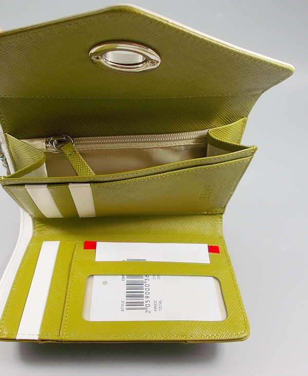 กระเป๋าสตางค์ ELLE เขียวตอง-ขาว ใหม่ แท้