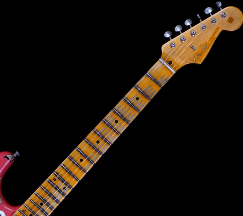 FENDER CUSTOM SHOP LIMITED EDITION 1957 STRATOCASTER HEAVY RELIC HAND-WOUND PICKUPS FIESTA RED OVER 2 TONE SUNBURST