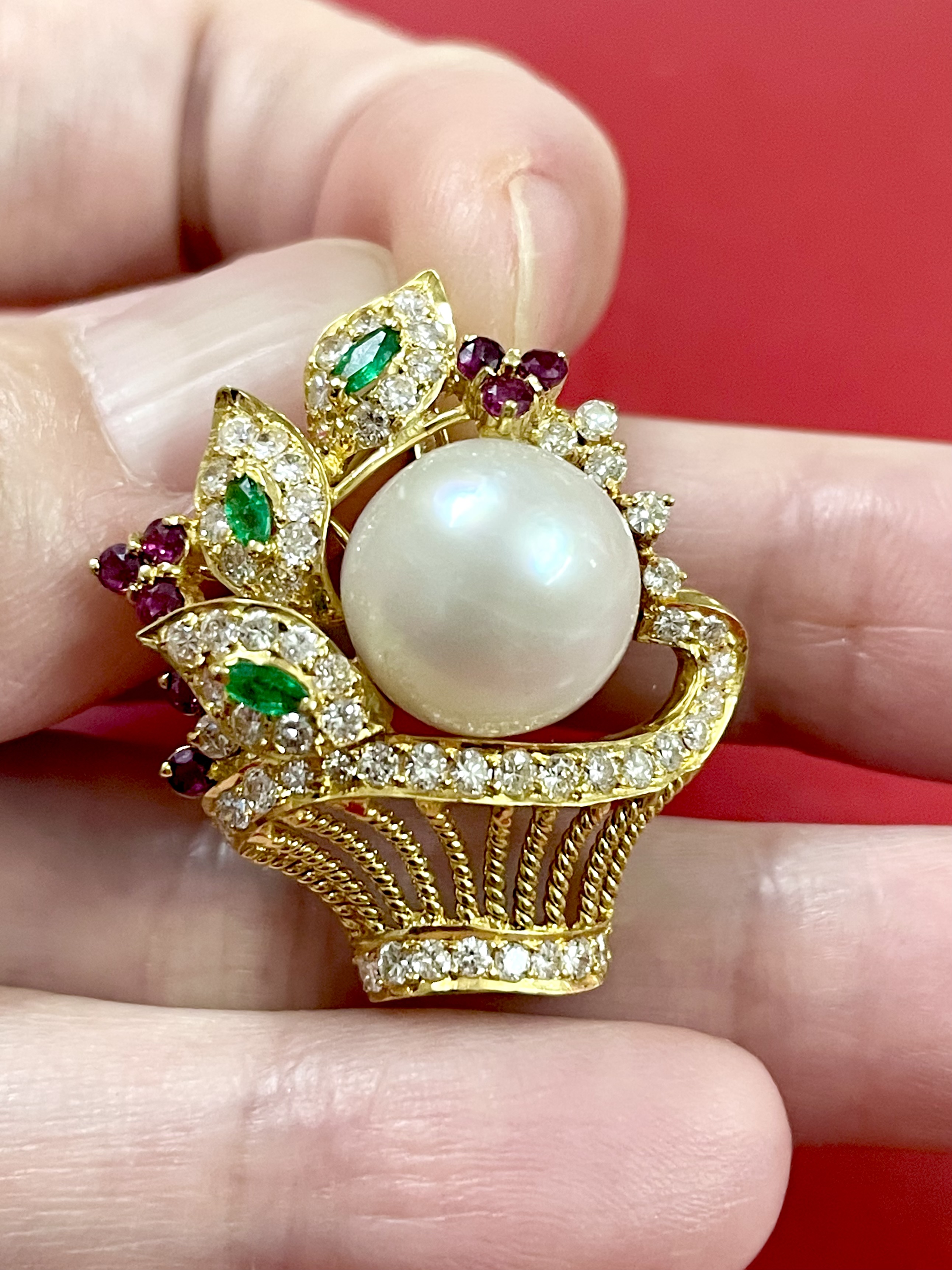 จี้/เข็มกลัด กระเช้าดอกไม้ มุก เพชร พลอยสวยๆ