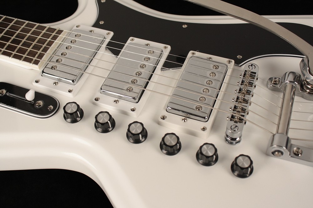 Eastwood Airline 3P DLX - White