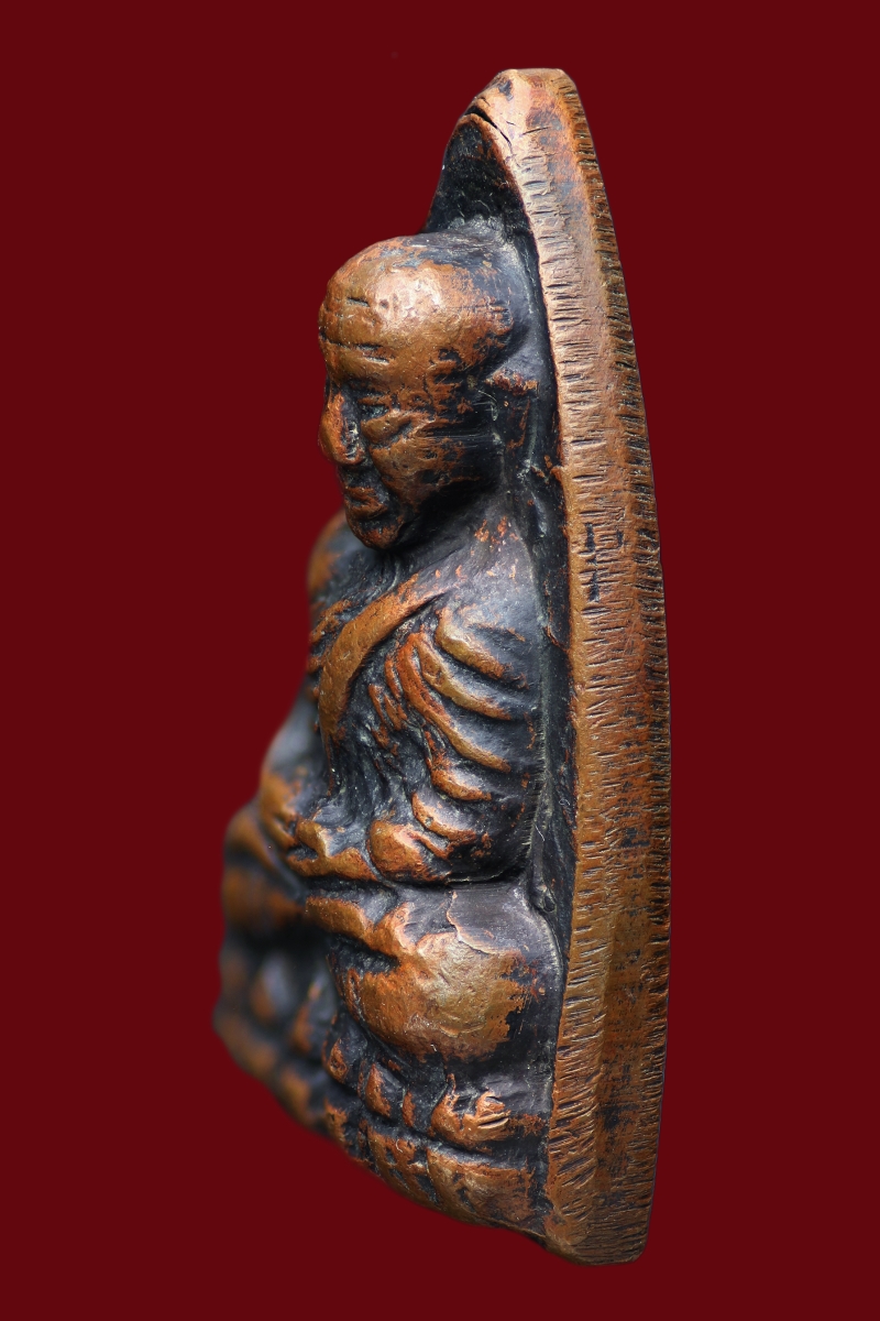 รูปหล่อหลวงปู่ทวด พิมพืใหญ่ปั้มซ้ำ วัดช้างไห้ เนื้อโลหะผสม ปี พ.ศ.2505