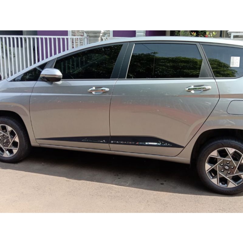 สติกเกอร์แต่งรถ