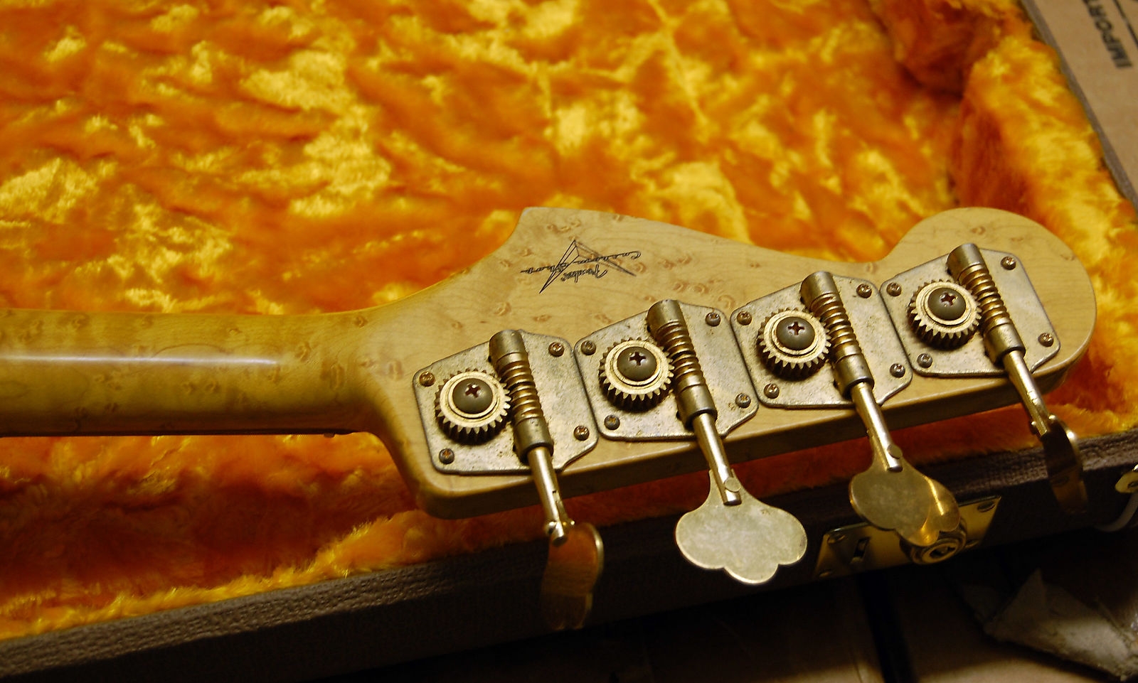 Fender Custom Shop 60 Jazz Bass Relic 2016 Aged Olympic White Matching Peg Head Gold Hardware Birdeye Neck