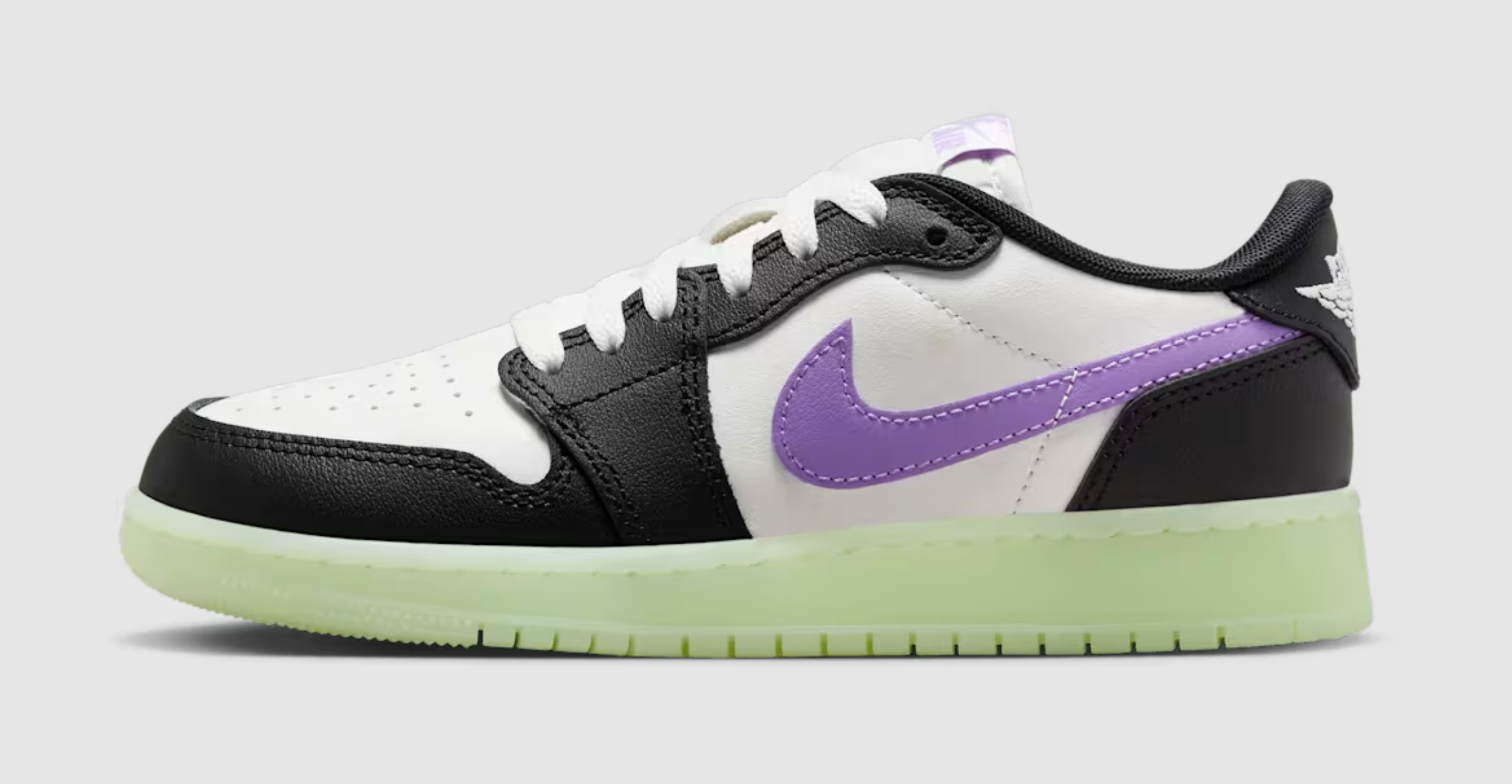 Nike Air Jordan 1 Low OG Black Raspberry GS 'Glow in the Dark'