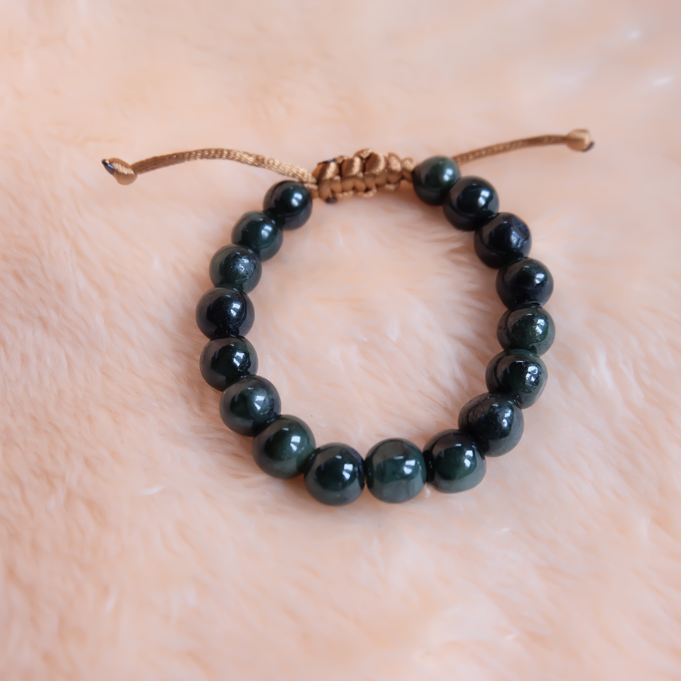 สร้อยข้อมือลูกปัดหยกแท้ 9-11 มิล หยกแท้ หยกพม่า หยกคละสี เชือกดึง รอบข้อมือ 17-19 ซม. มีรอย