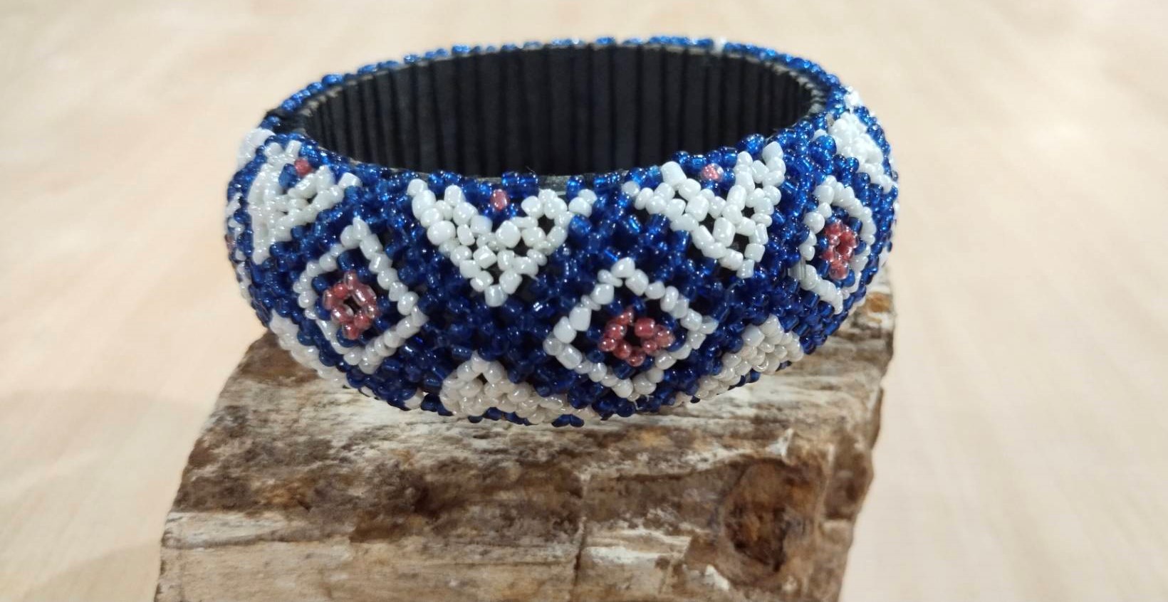 กำไลแขน รูปกำไลแขน