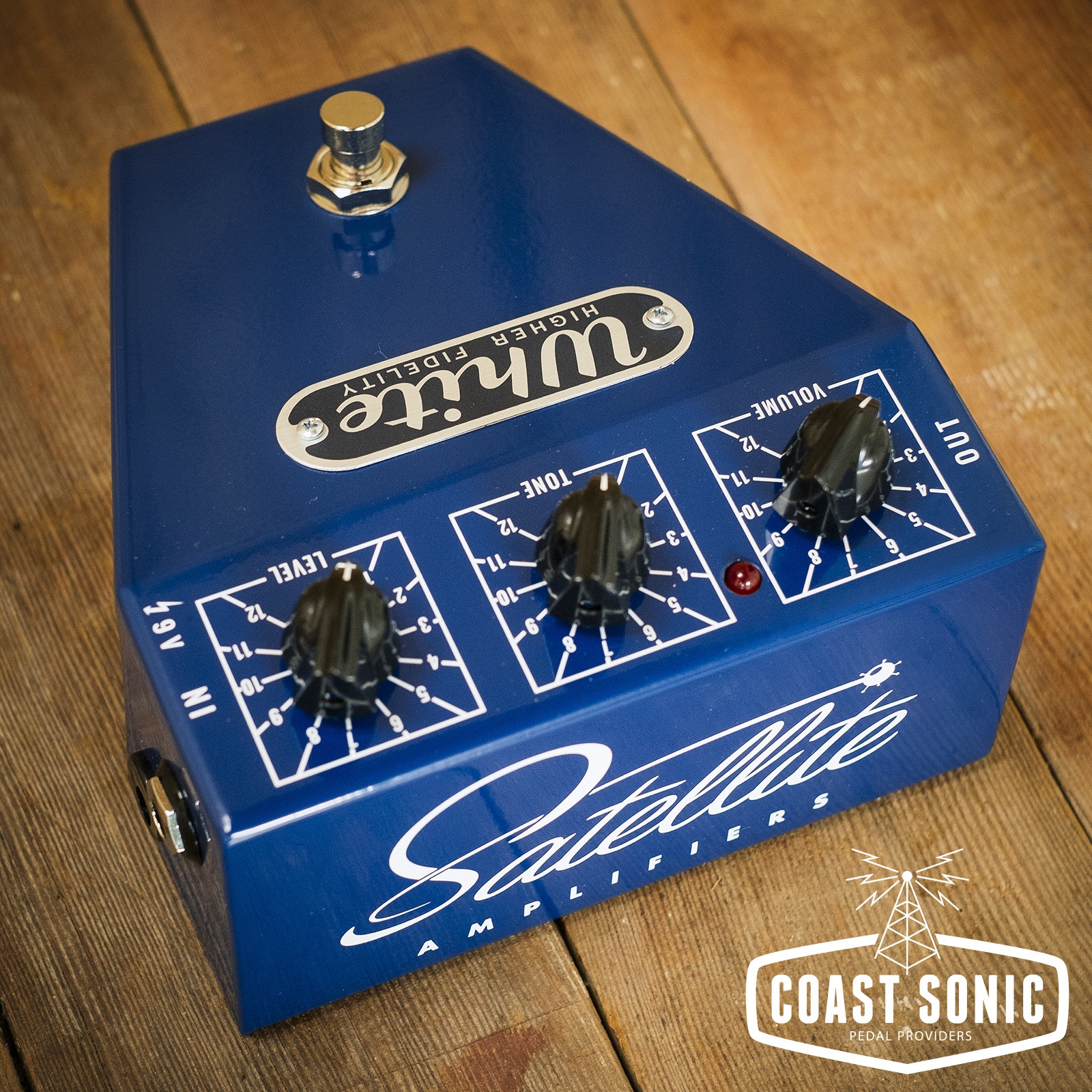 Satellite Amplifiers White Amplifier Emulator