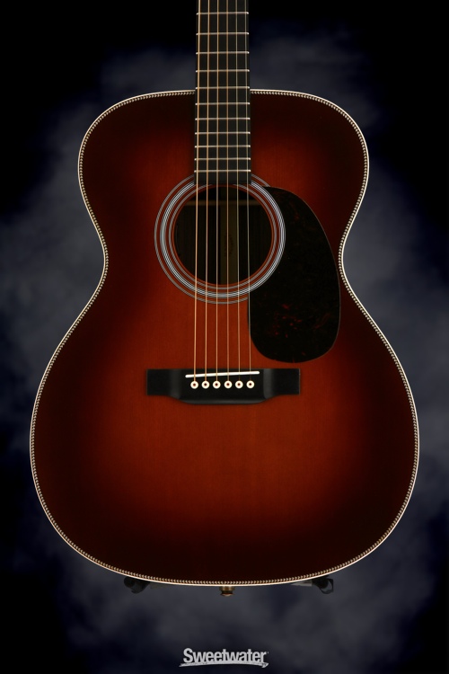 Martin 000-28 14 Fret Sweetwater Edition - Ambertone, A/E w/LR Baggs Lyric Pickup