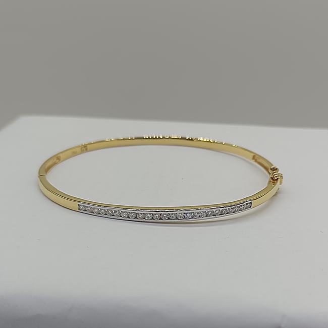 กำไลเพชร น้ำ98 ไซส์ 3ตัง ตัวเรือนทอง18K สำหรับสุภาพสตรีครับ