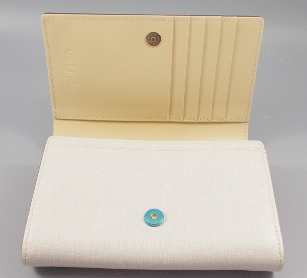 กระเป่าสตางค์ Guy Laroche ขาวออฟไวท์ ใหม่ แท้