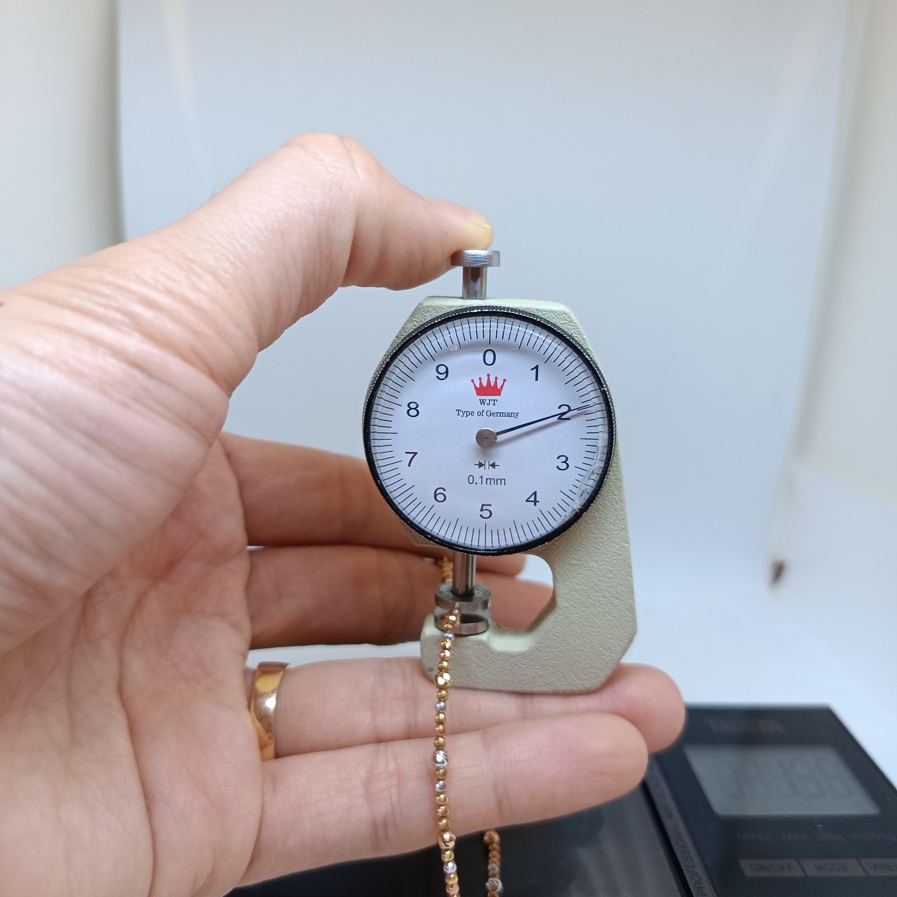 สร้อยทองอิตาลี่ ลายแฟนซี เม็ดมะยม ขนาดกระทัดรัด คุมโทนความหรูหรา